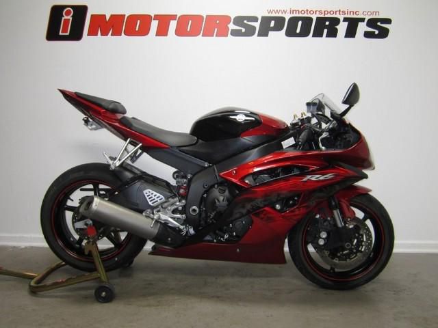 2011 yamaha yzf-r6  sportbike 