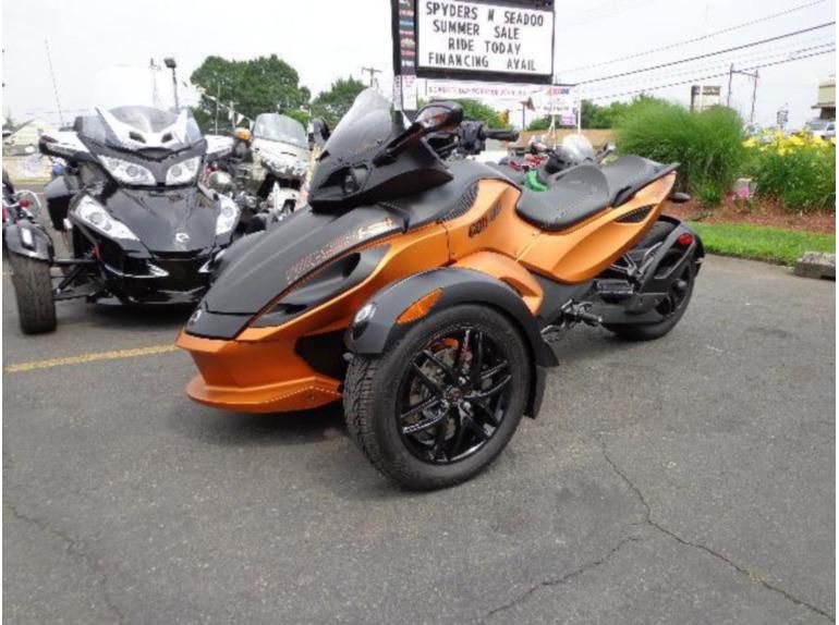 2011 can-am spyder rs-s se5  sport touring 