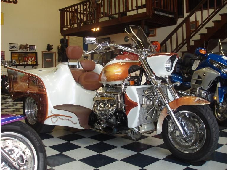 2013 Boss Hoss 32 COUPE Trike for sale on 2040-motos
