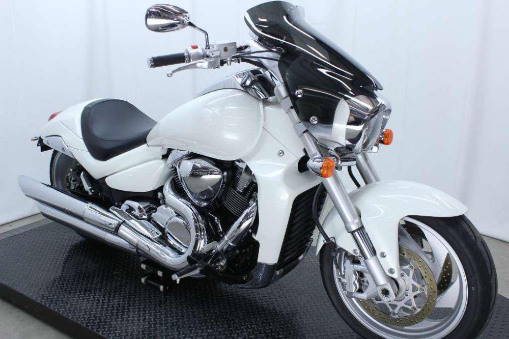 Suzuki Boulevard m109r серый