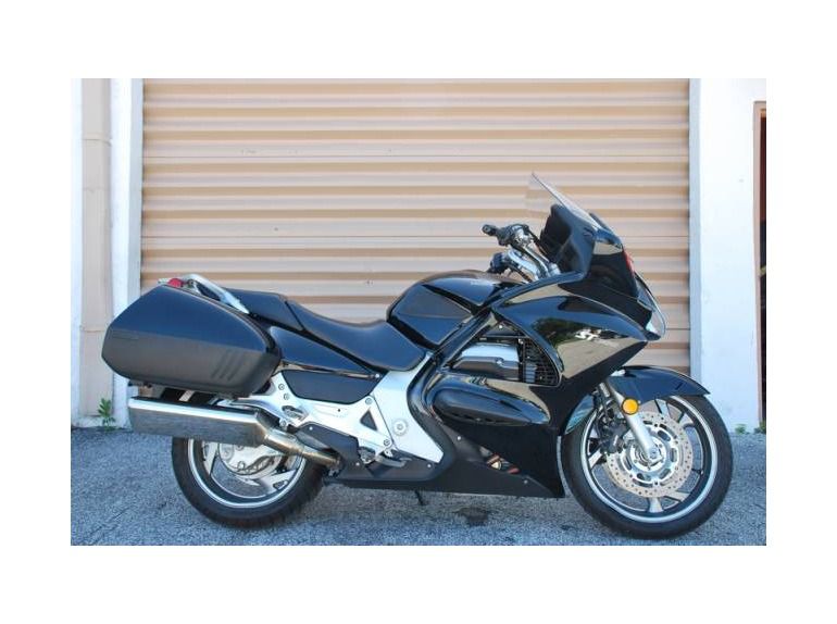 2010 honda st1300 