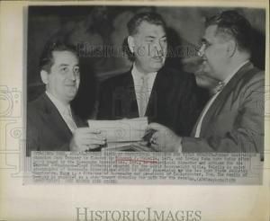 1959 press photo boxer jack dempsey with vincent j. vellela and irving kahn