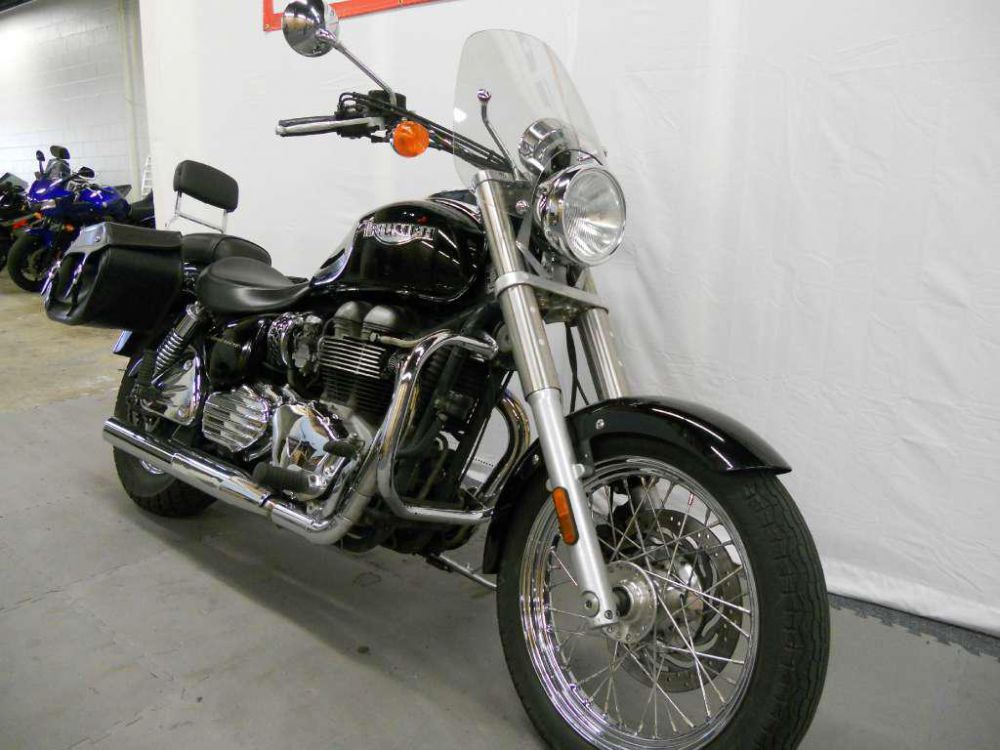 2006 triumph america  cruiser 