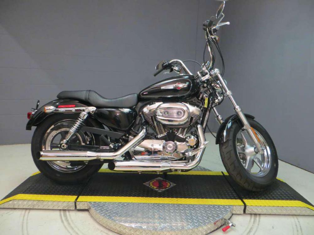 2012 harley-davidson xl1200c sportster 1200 custom  cruiser 