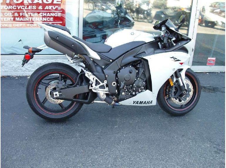 2010 yamaha yzf-r1 