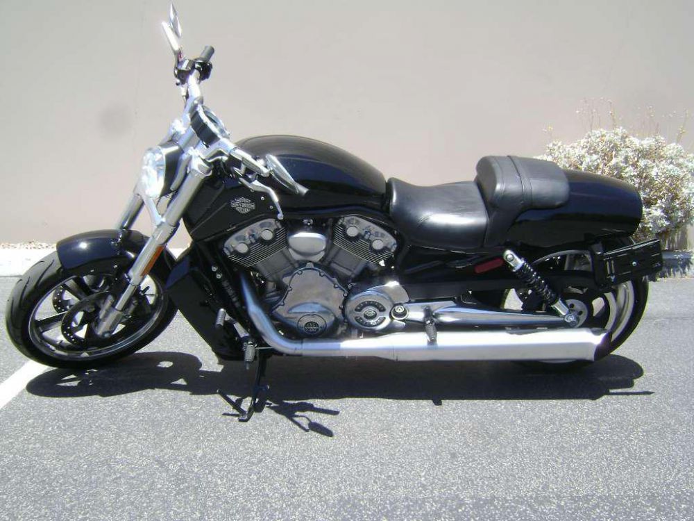 2012 harley-davidson vrscf v-rod muscle  cruiser 