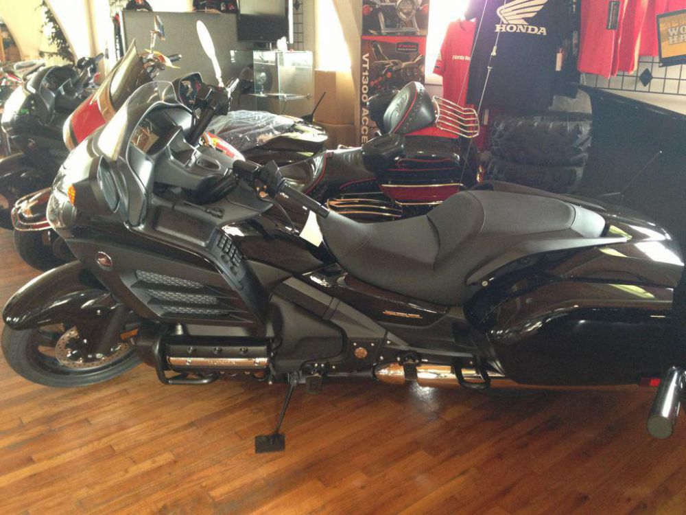 2013 honda gold wing f6b  touring 