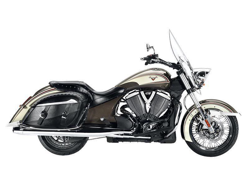 2014 victory cross roads classic  cruiser 