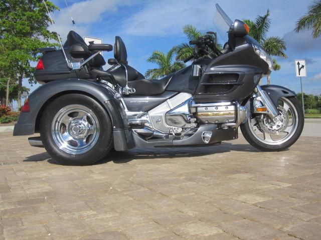 2005 honda gold wing motor trike with irs