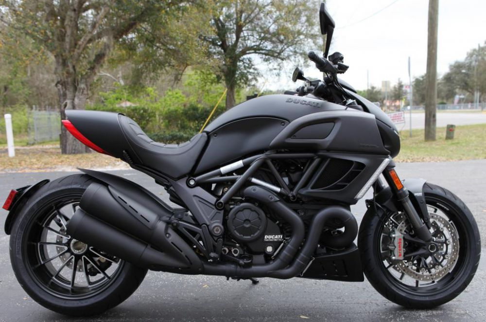 Ducati Diavel Carbon 2013