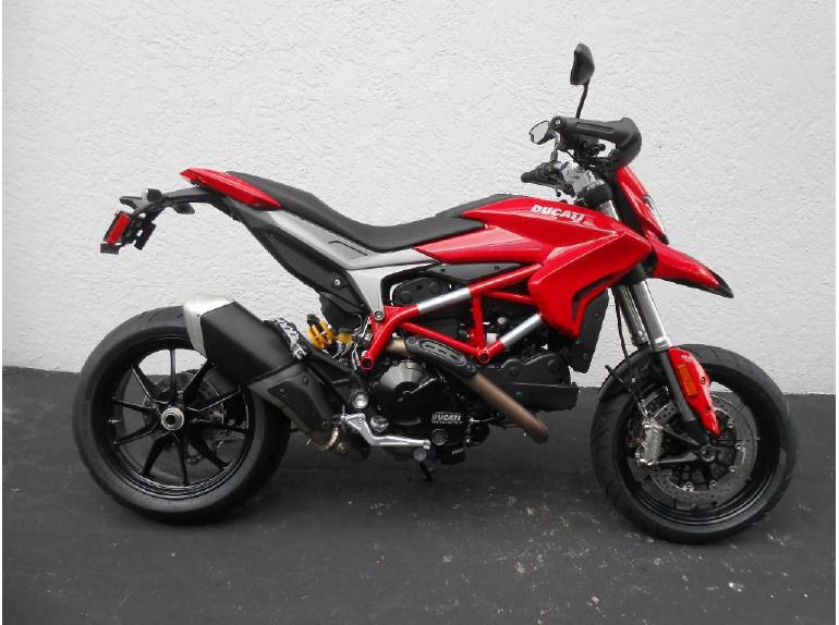 2013 ducati hypermotard 