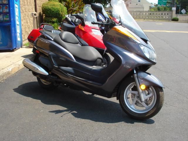 2005 yamaha majesty  scooter 