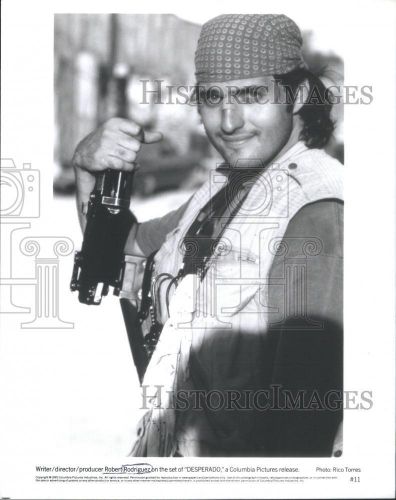 1995 press photo robert rodriguez writer, director and producer &#034;desperado&#034;