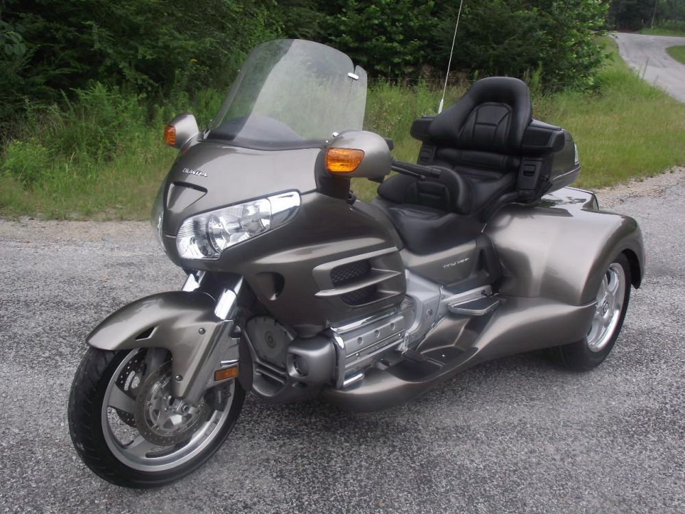 Honda Gold Wing с коляской 2020