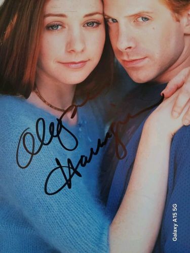 Allyson Hannigan Autograph