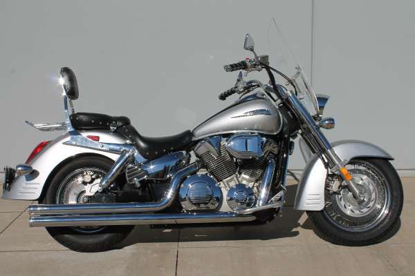 2006 honda vtx1300s (vt1300s)