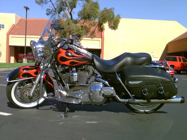 2004 harley davidson road king classic flhrci $10,799