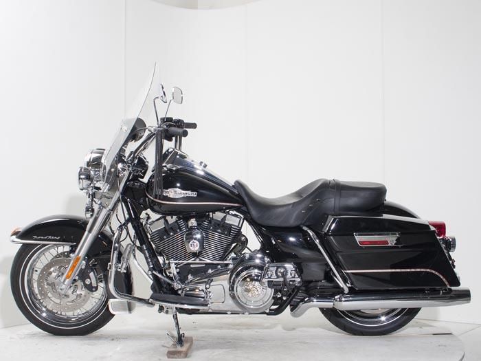 2009 harley-davidson road king flhr  cruiser 