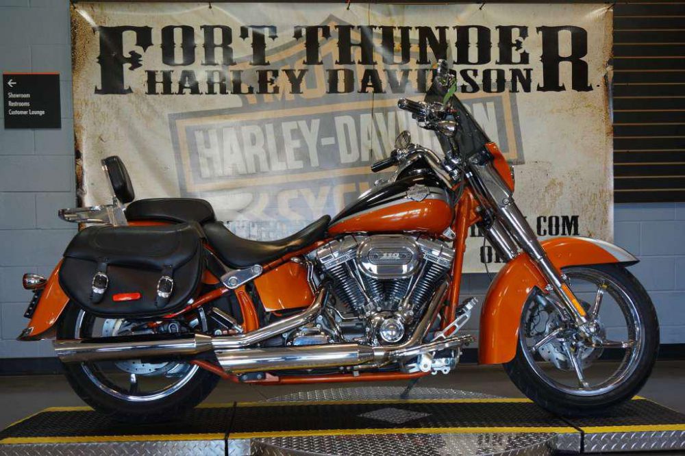 2010 harley-davidson flstse cvo softail convertible  touring 