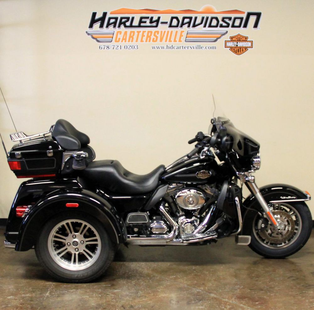 2010 Harley-Davidson FLHTCUTG Tri Glide Ultra Classic Touring 