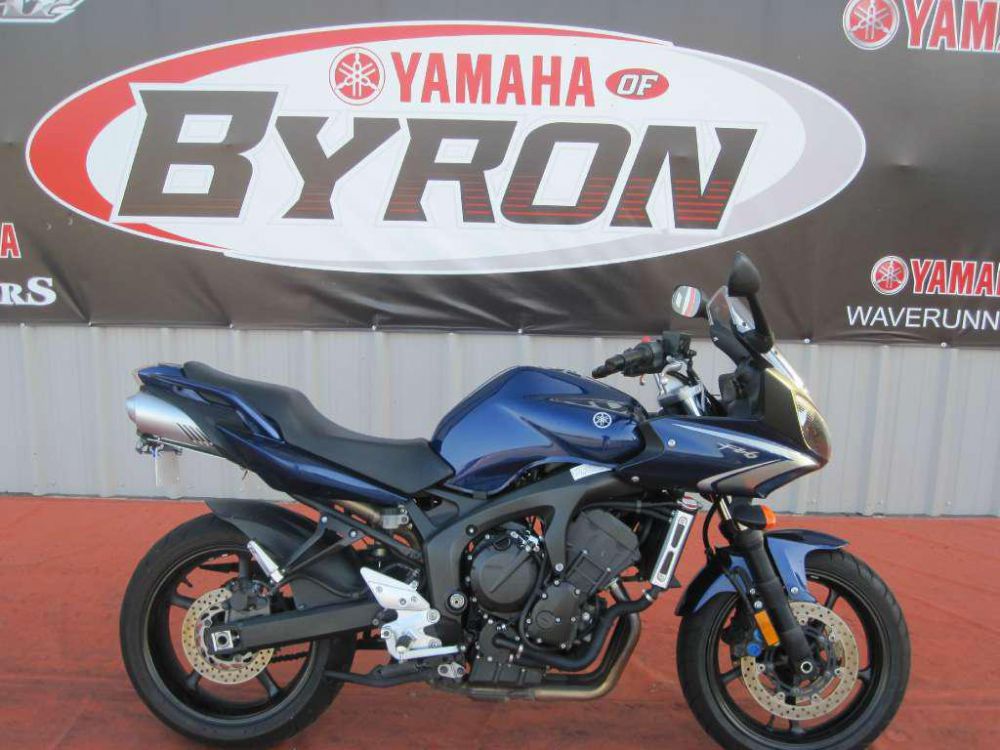 2009 yamaha fz6  sportbike 