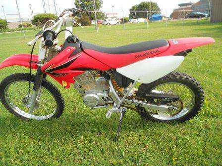 2008 honda crf100f  dirt bike 