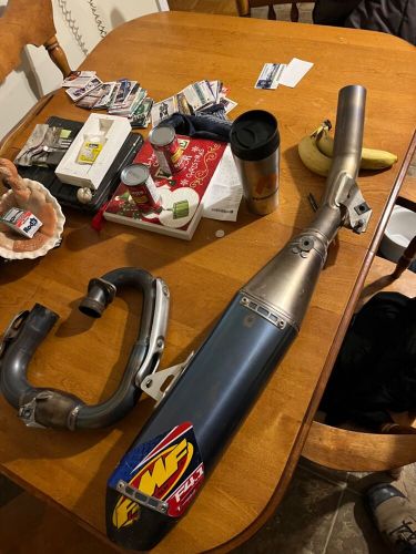 Fmf 4.1 Titanium with megabomb header off of a 2015 Yz250f will fit other years