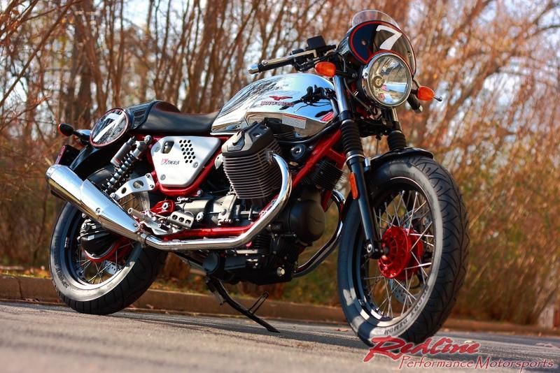 2013 moto guzzi v7 racer  standard 