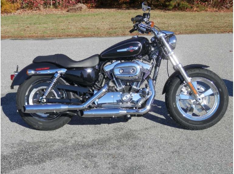 Buy 2014 Harley-Davidson XL1200C Sportster 1200 Custom on 2040-motos