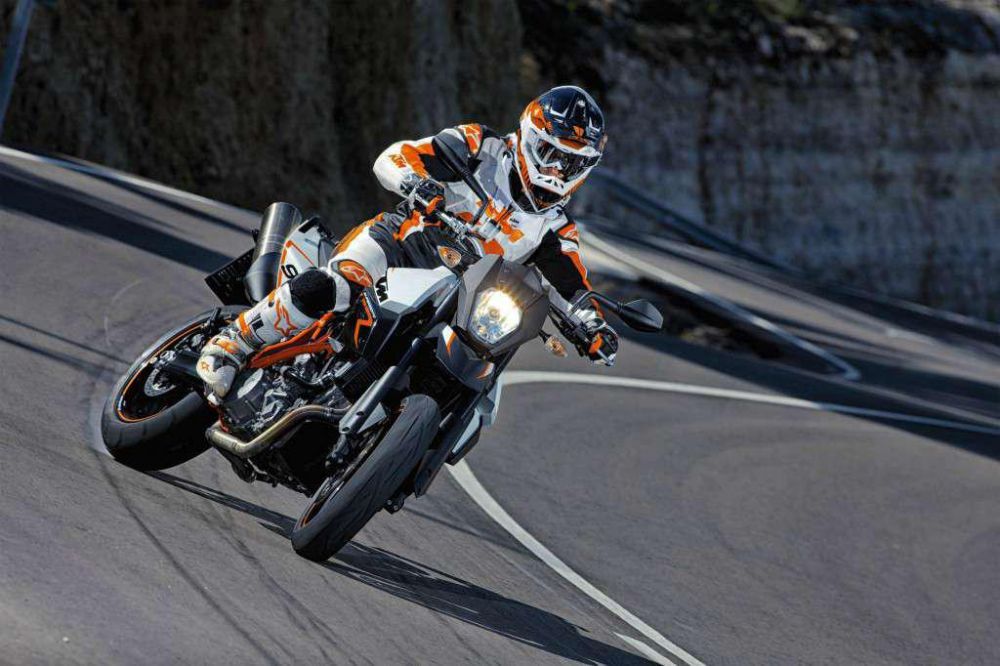 2013 KTM 990 Supermoto T Cruiser 