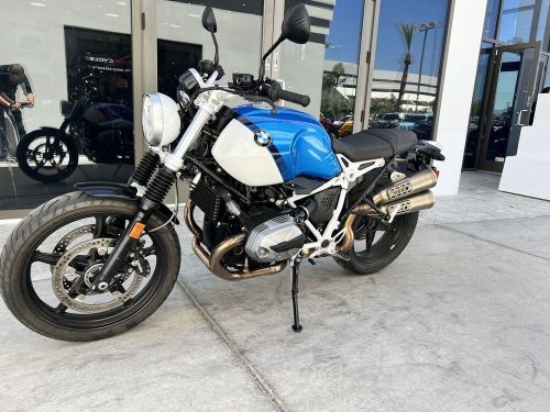 2022 BMW R nineT Scrambler 719 Cosmic Blue Metallic / Light