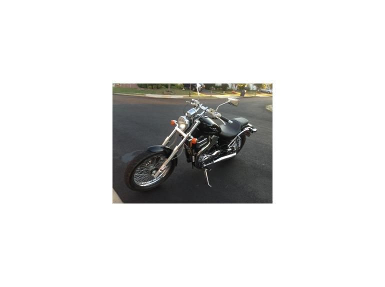 2006 Suzuki S83 Cruiser 