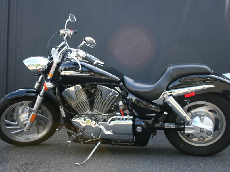 2006 honda vtx1300c  cruiser 