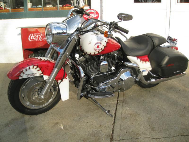 2005 one of a kind harley davidson signed by world series winning players of '04