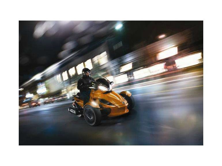 2014 can-am spyder st limited 