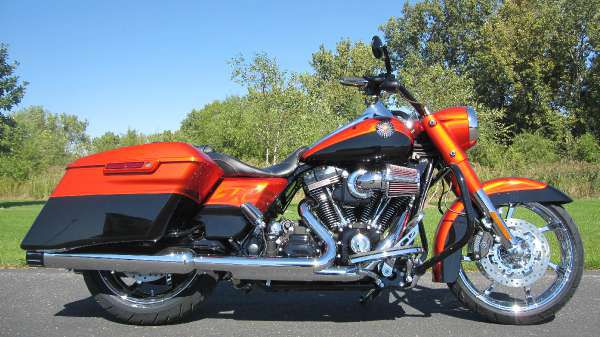 2014 harley-davidson flhrse cvo road king