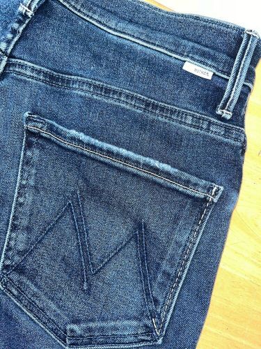 New $278 MOTHER High Waisted THE DESPERADO Flare Jeans-Cest La Vie Dark Blue-27