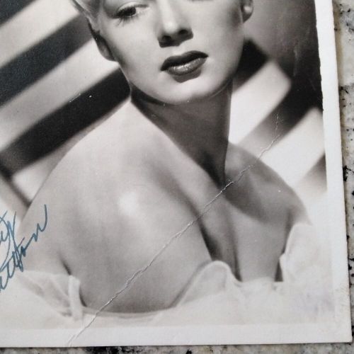 Betty hutton signed dw photo movie actress  annie get your gun star rambunctious