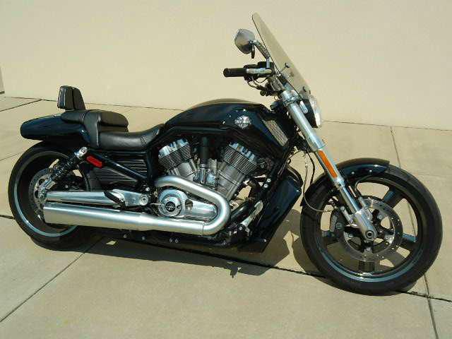 2012 harley-davidson vrscf v-rod muscle  cruiser 